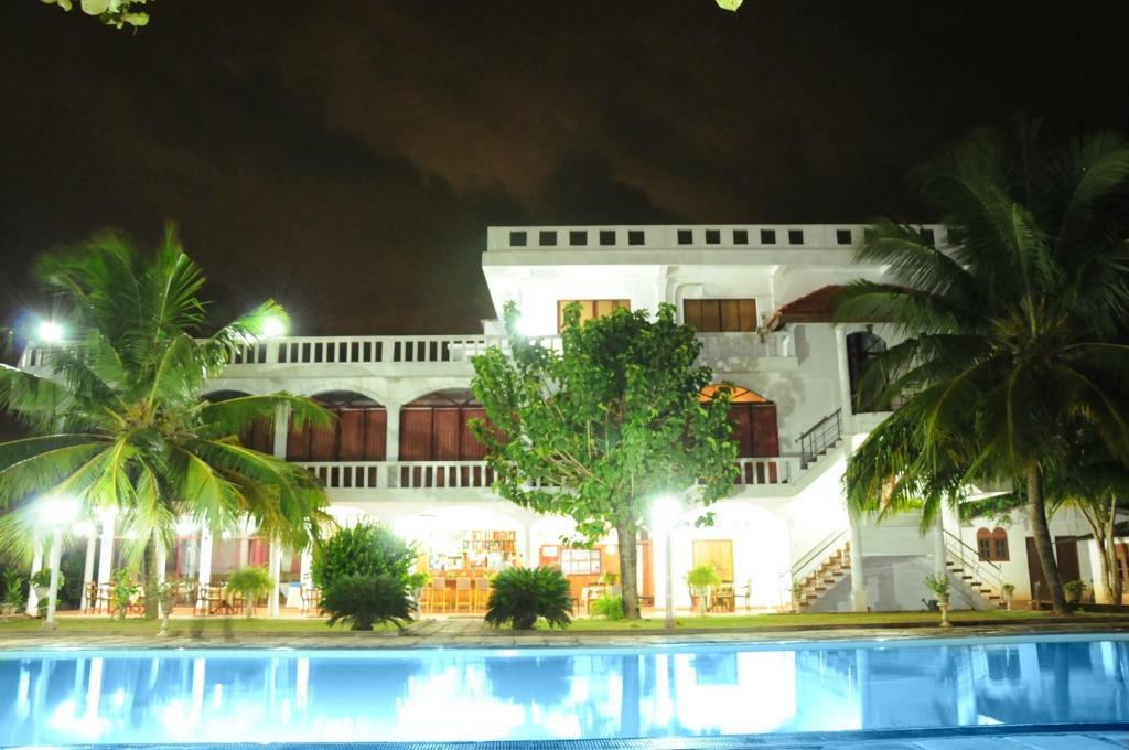 Hotel Lagoon Paradise Negombo Luaran gambar