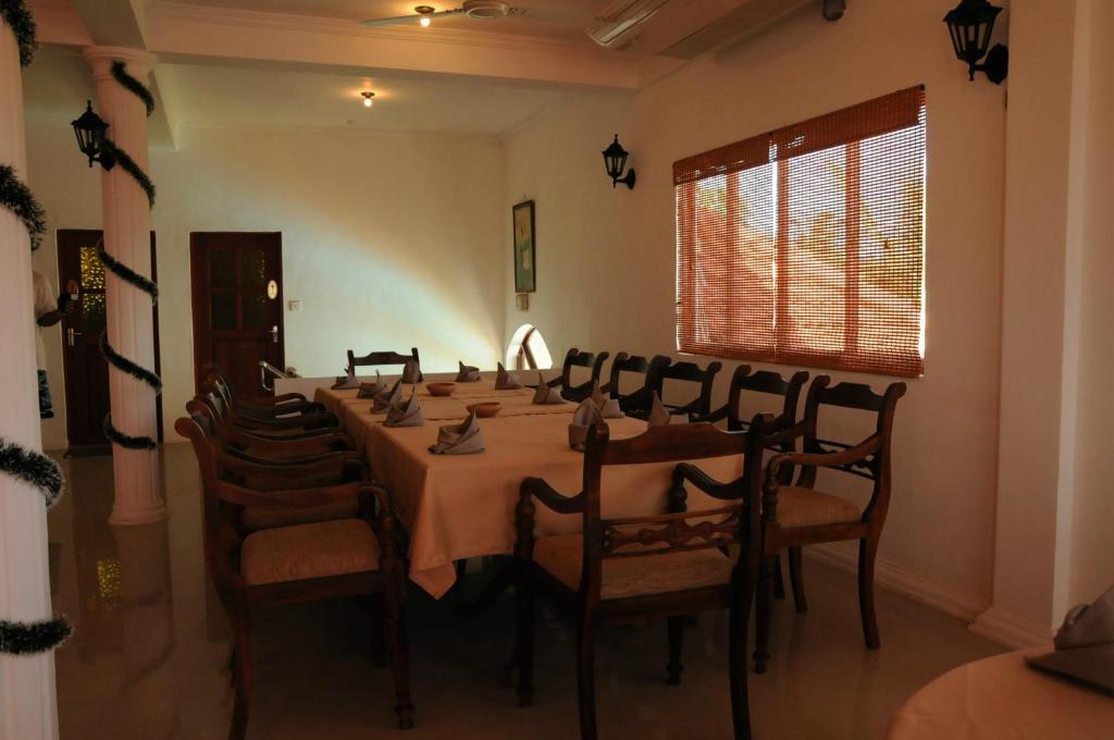 Hotel Lagoon Paradise Negombo Luaran gambar