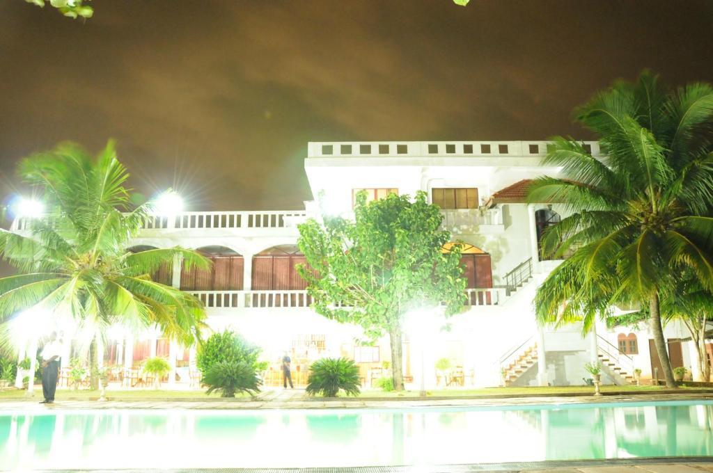 Hotel Lagoon Paradise Negombo Luaran gambar