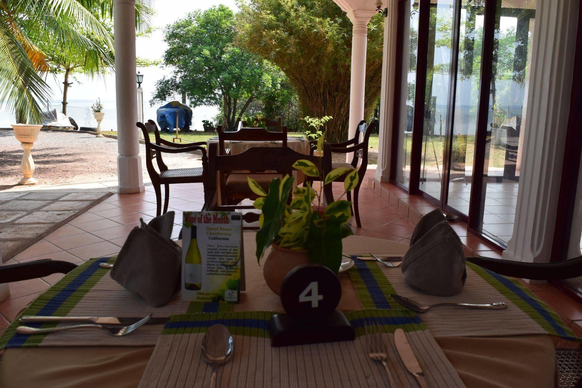 Hotel Lagoon Paradise Negombo Luaran gambar