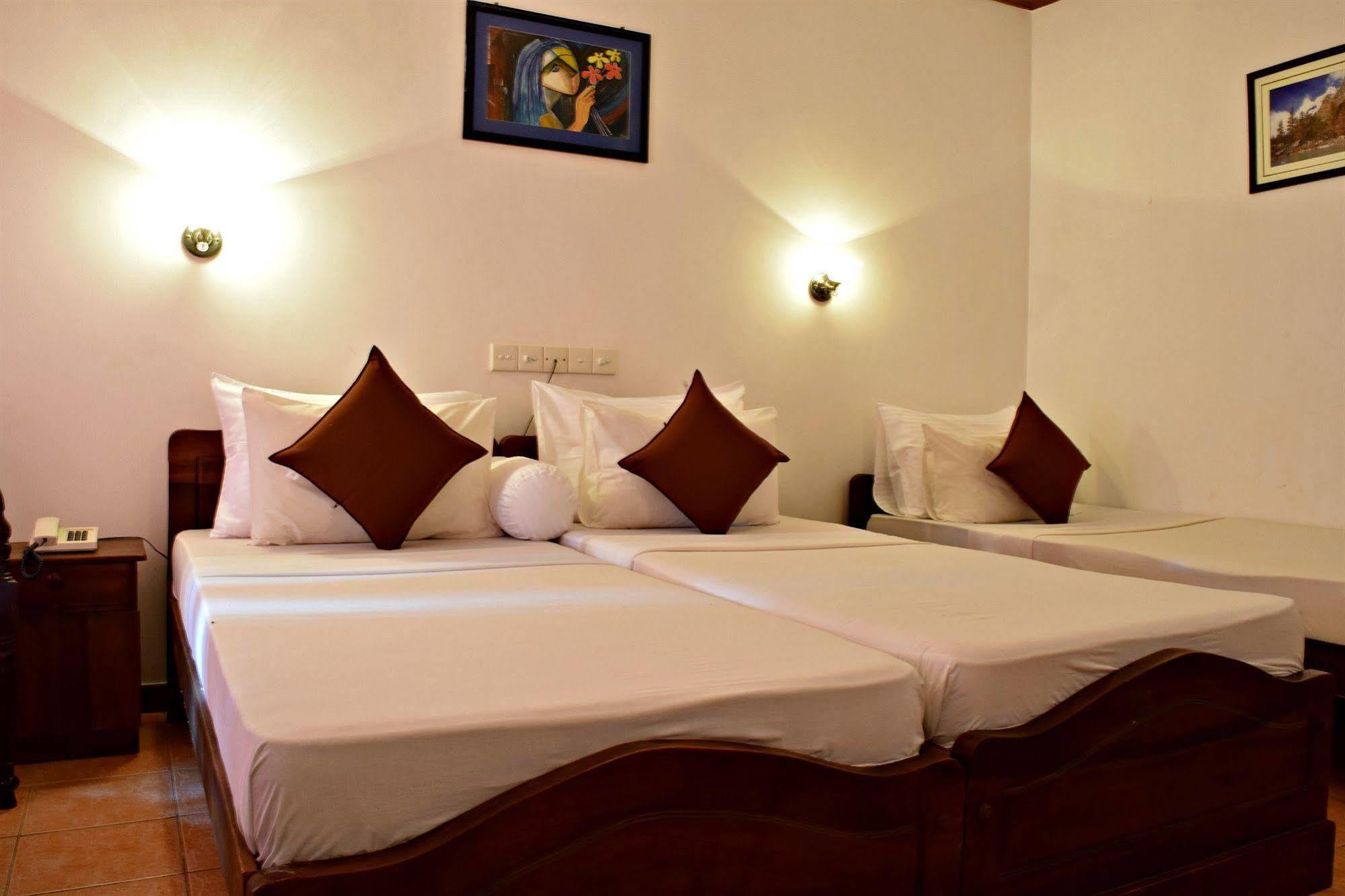Hotel Lagoon Paradise Negombo Luaran gambar