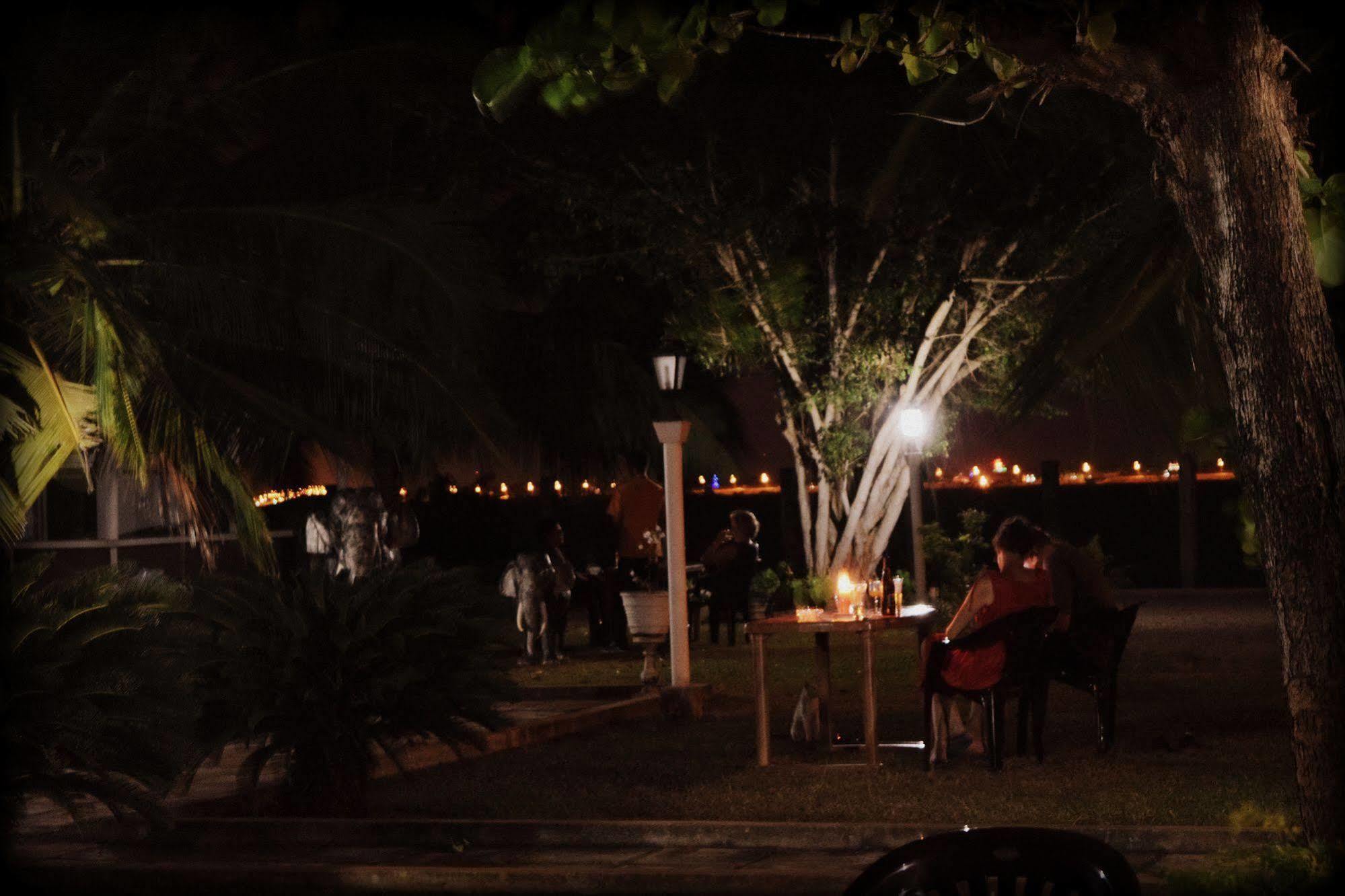 Hotel Lagoon Paradise Negombo Luaran gambar
