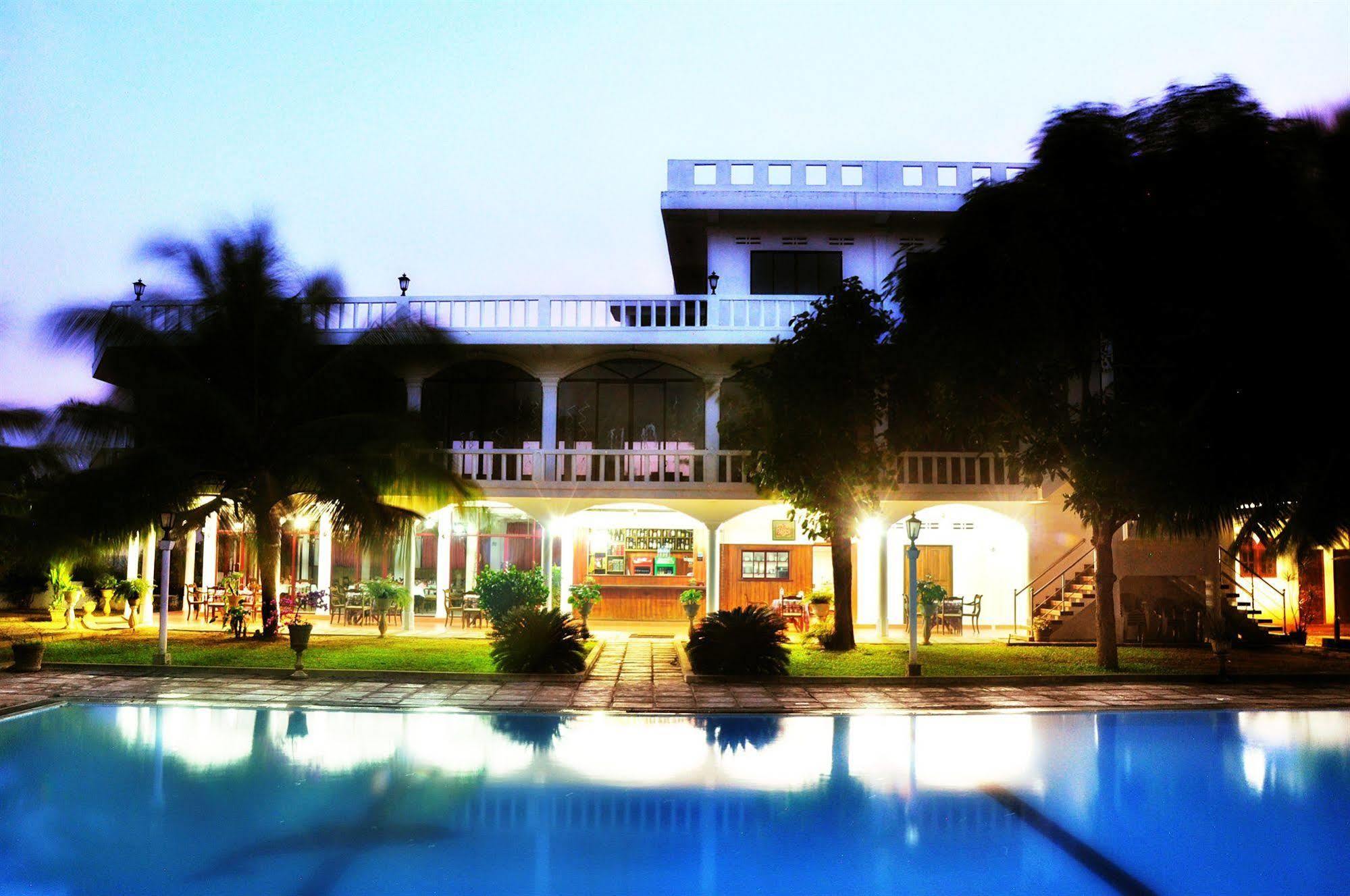 Hotel Lagoon Paradise Negombo Luaran gambar
