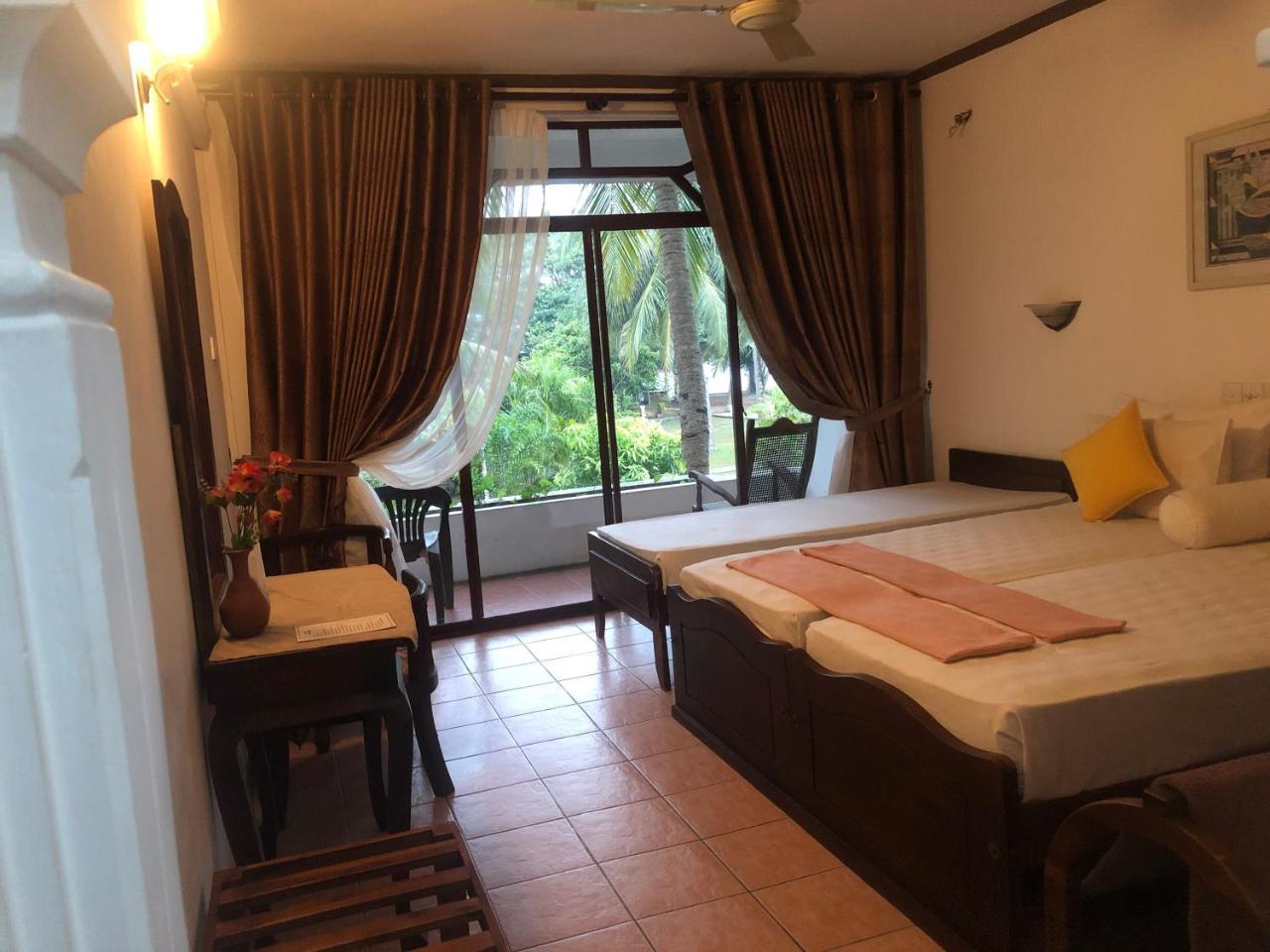 Hotel Lagoon Paradise Negombo Luaran gambar