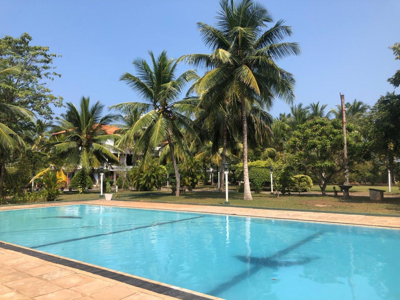 Hotel Lagoon Paradise Negombo Luaran gambar